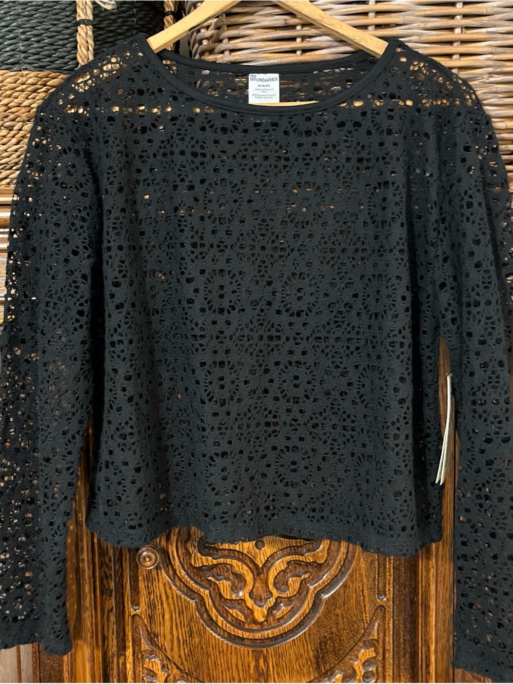 No Boundaries Black lace Long-Sleeve Crop Top